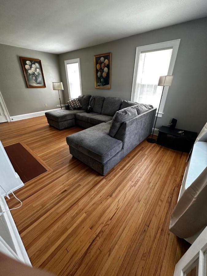 Cute Cape Cod Style Home Pittsfield Eksteriør billede