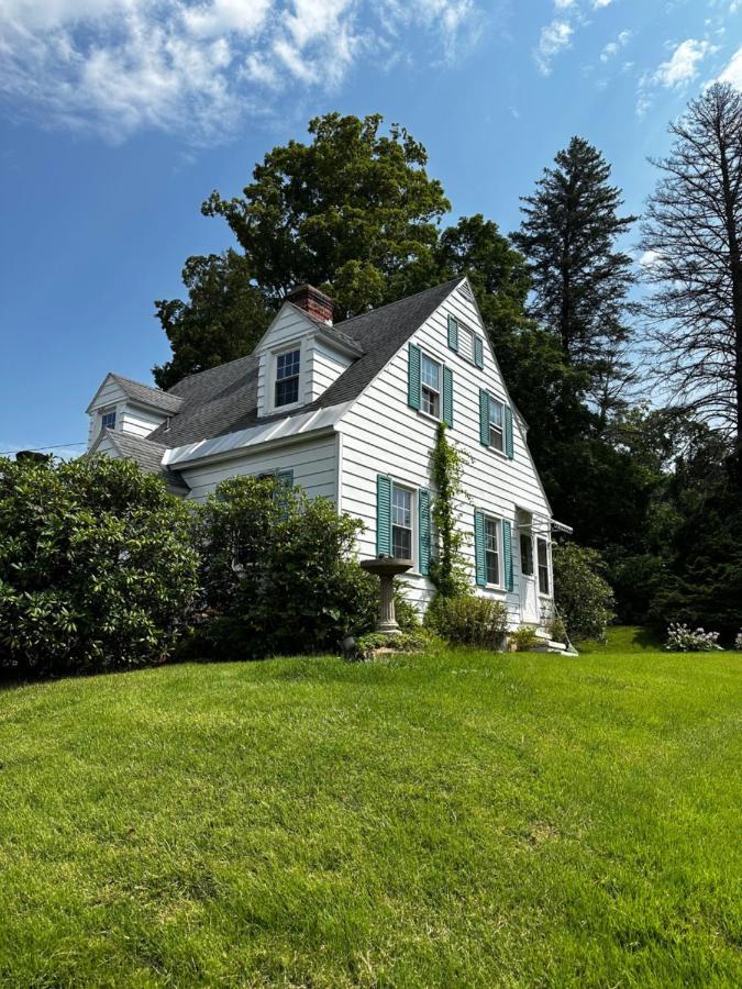 Cute Cape Cod Style Home Pittsfield Eksteriør billede