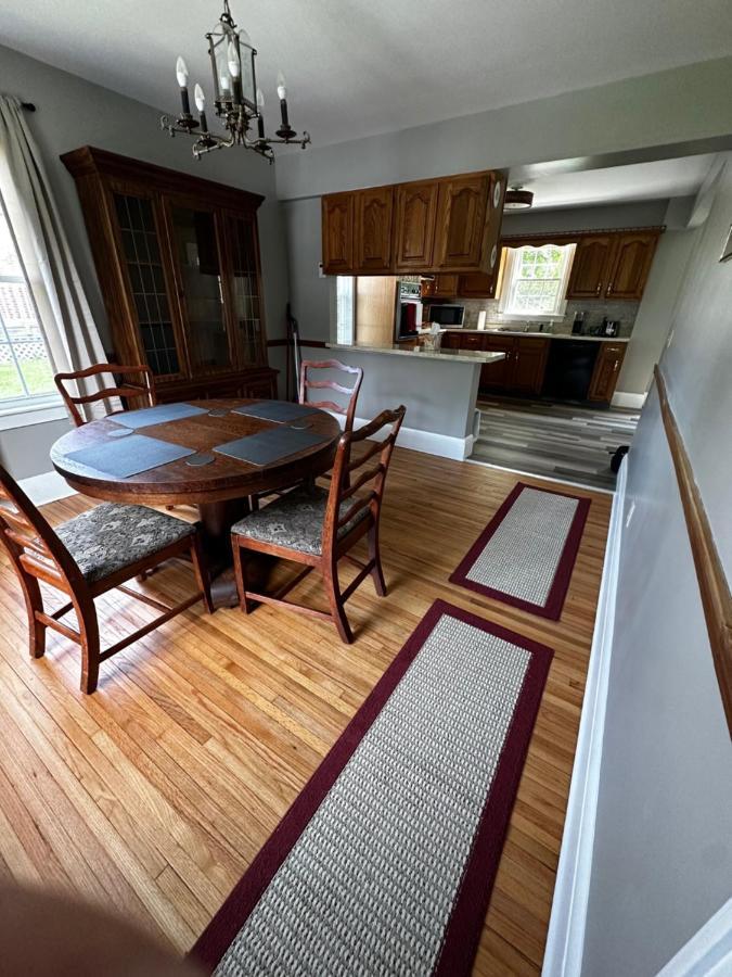 Cute Cape Cod Style Home Pittsfield Eksteriør billede